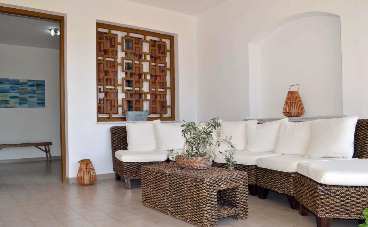 Poros Town Villa Yiotevi מראה חיצוני תמונה